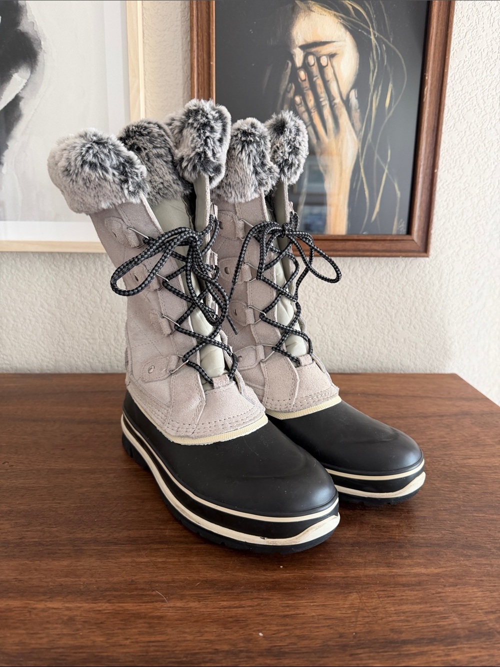 Khombu Emily Women's Suede Waterproof Snow Boots Size 6M Gray Insulated